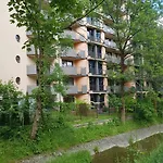 Aba Pilsudskiego 41 *
