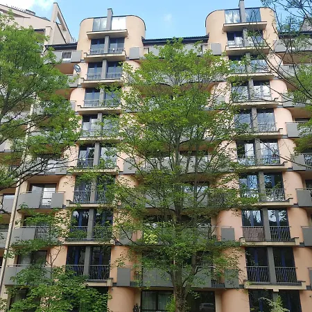 Aba Pilsudskiego 41 アパート *