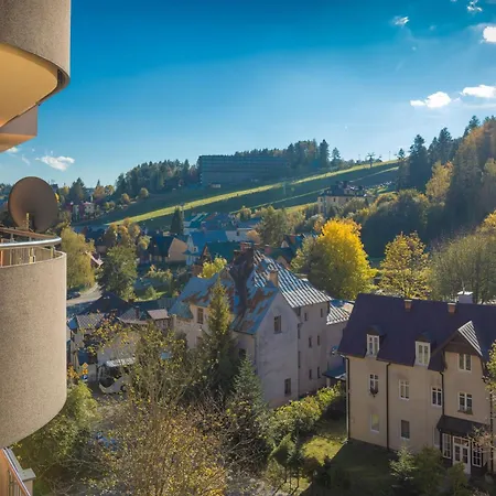 Aba Pilsudskiego 41 アパート *