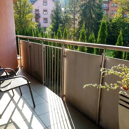 Aba Pilsudskiego 41 *